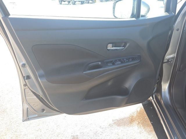 Used 2021 Nissan Versa SV image 20