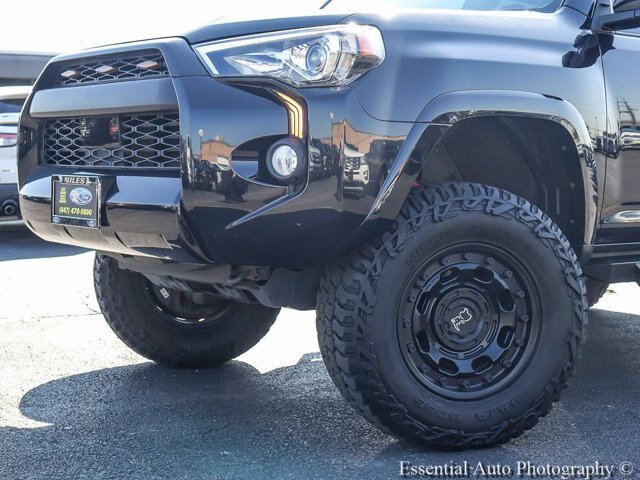 Used 2020 Toyota 4Runner SR5 Premium AWD/4WD image 3