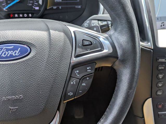 Certified 2018 Ford Edge Titanium w/ Technology Package AWD/4WD image 17
