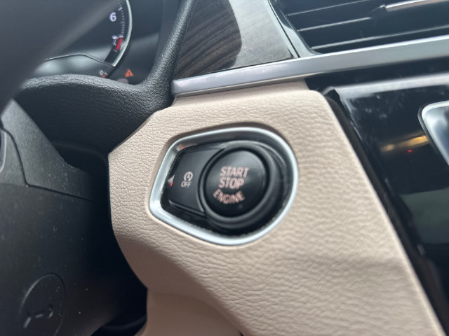 Used 2018 BMW X1 xDrive28i AWD/4WD image 16