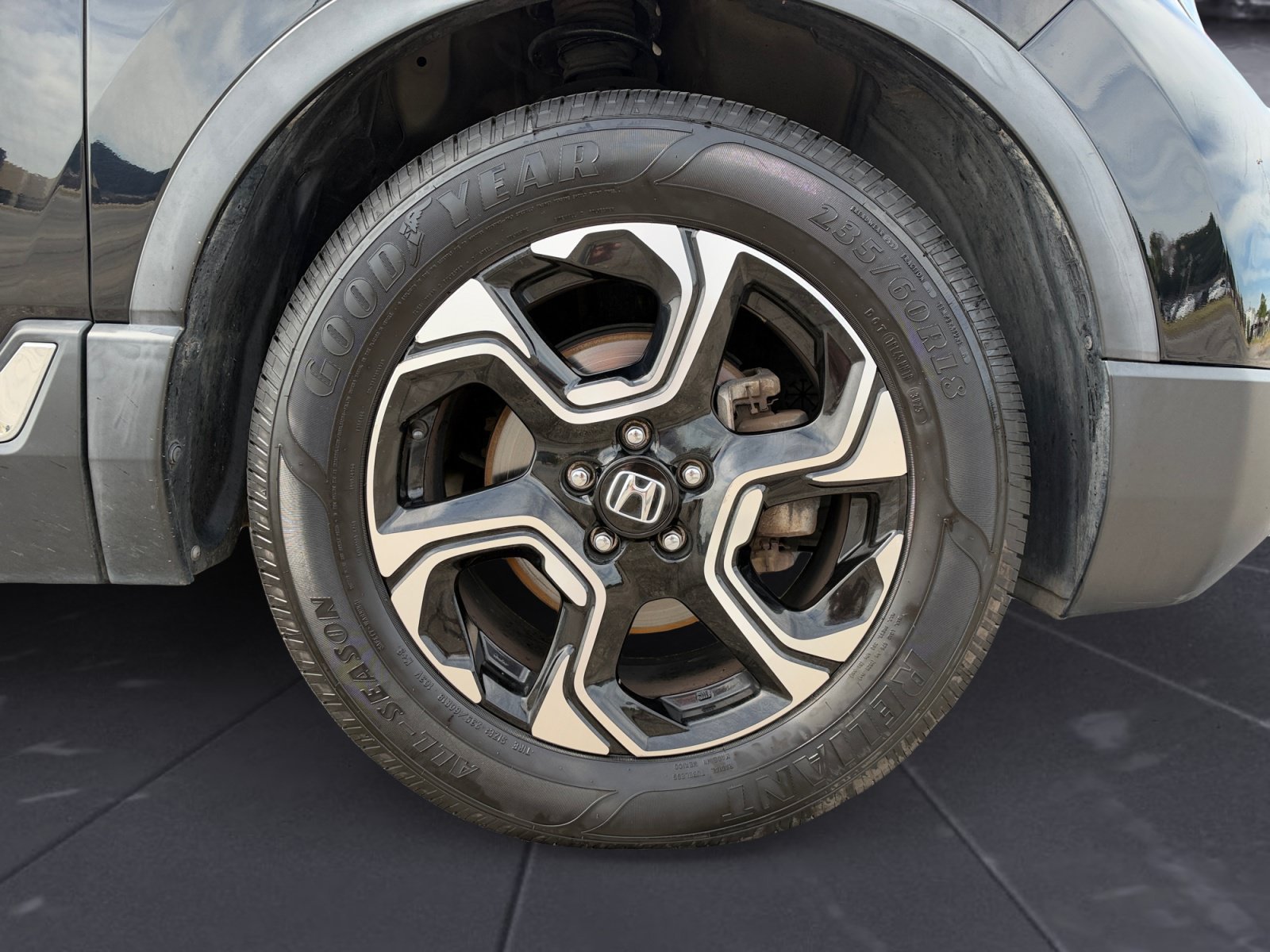 Used 2017 Honda CR-V Touring image 14