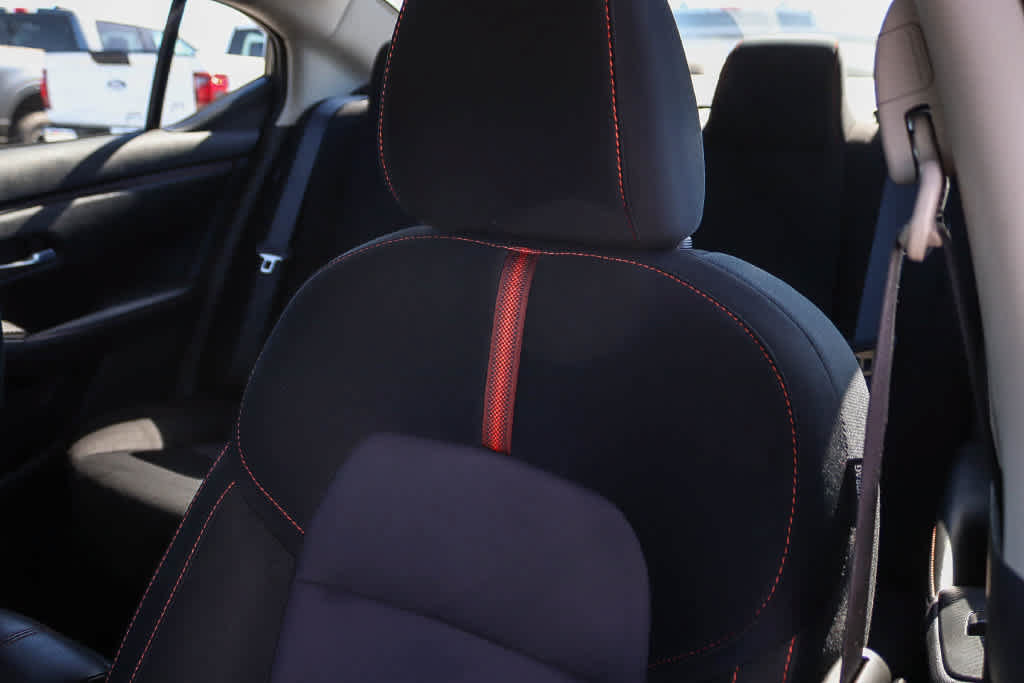 Used 2025 Nissan Sentra SR FWD image 26