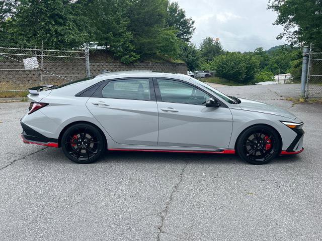 Used 2024 Hyundai Elantra N FWD image 2