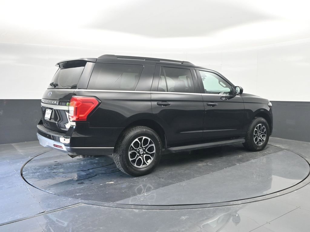 Certified 2024 Ford Expedition XLT RWD image 15