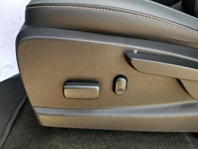 Used 2017 Chevrolet Colorado Z71 image 13