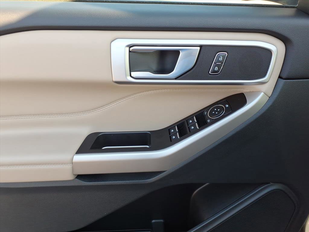 Certified 2023 Ford Explorer XLT w/ Equipment Group 202A image 10