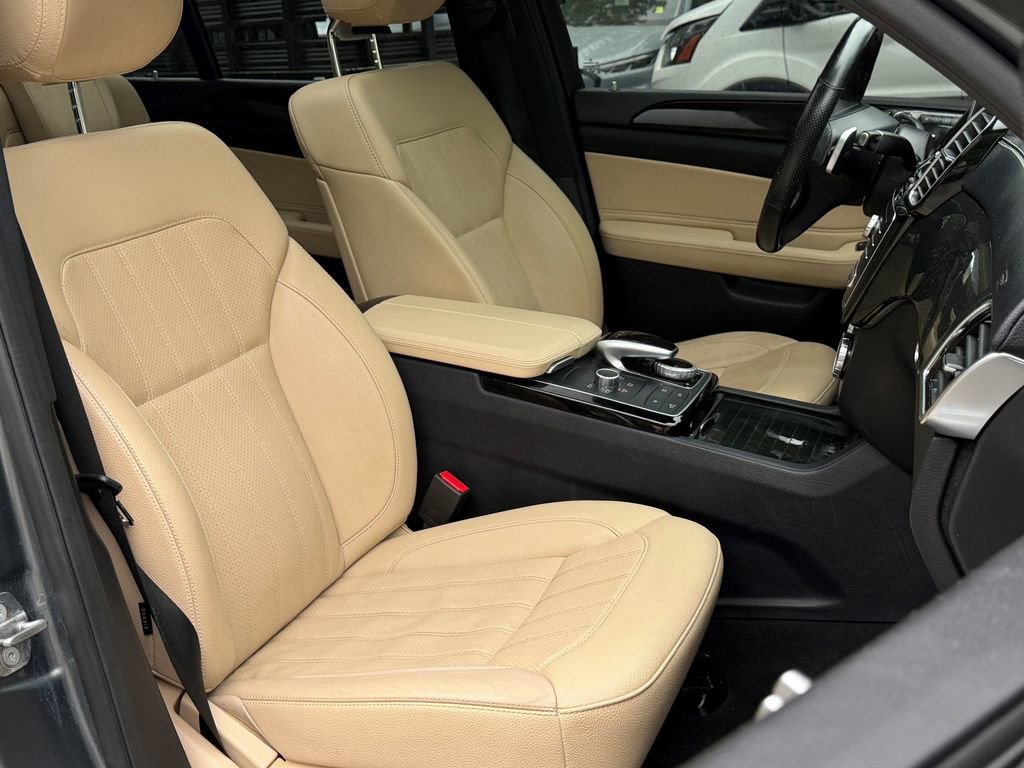 Used 2018 Mercedes-Benz GLS 450 4MATIC image 28