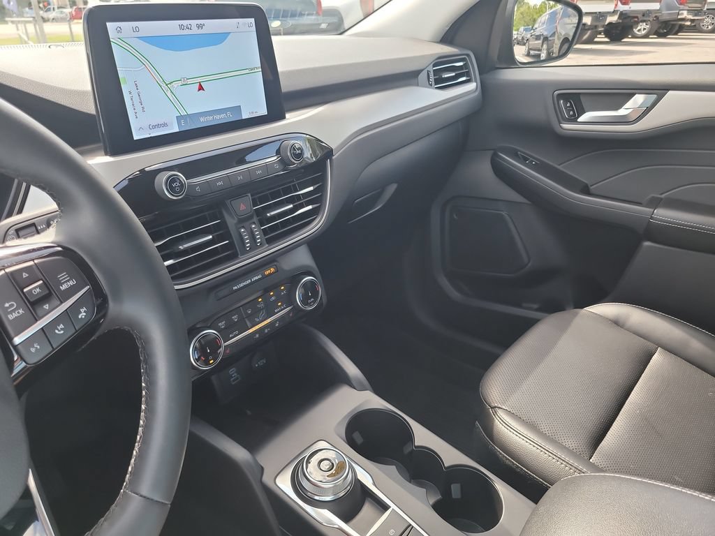 Certified 2022 Ford Escape SEL w/ Technology Package FWD image 19