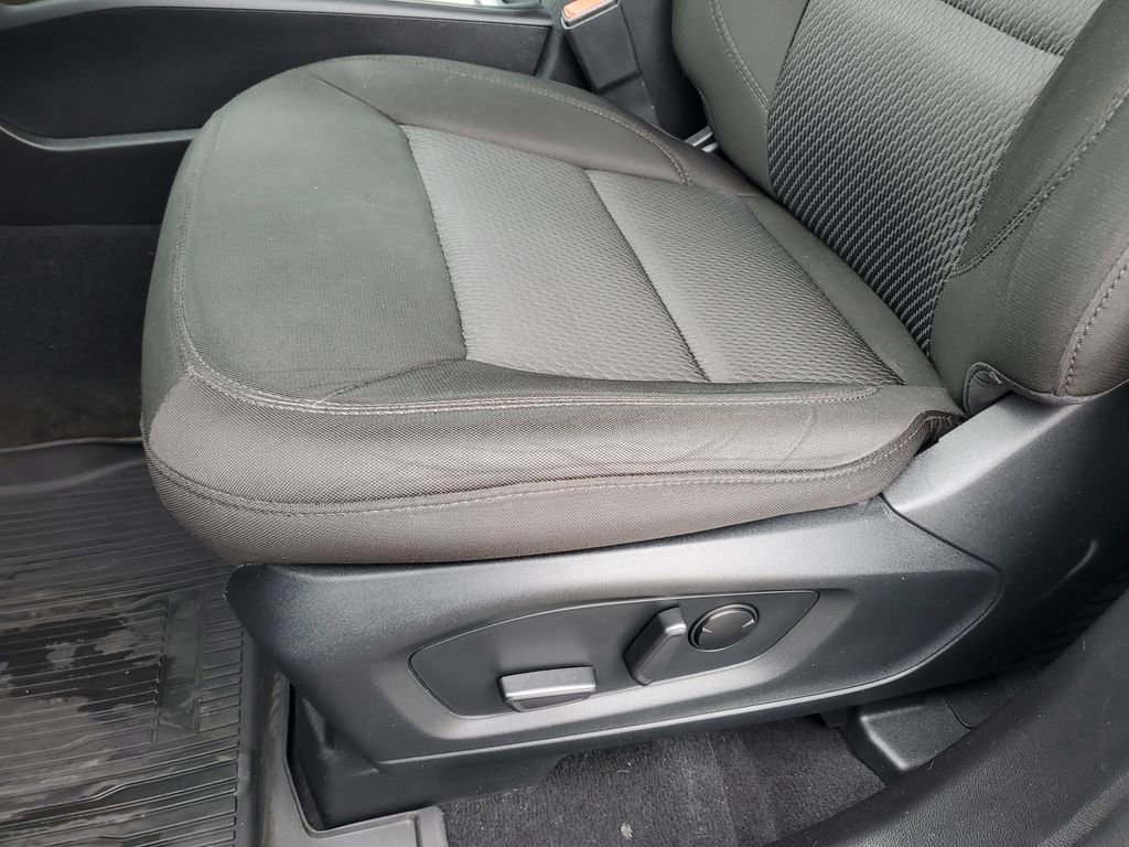 Certified 2023 Ford Explorer XLT w/ Class IV Trailer Tow Package image 16