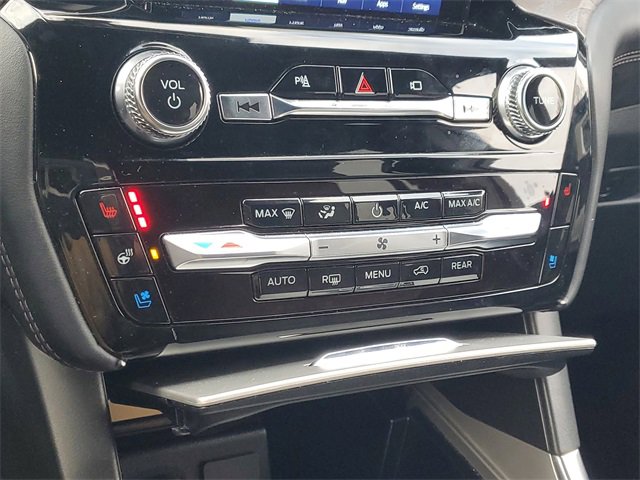 Certified 2022 Ford Explorer Platinum w/ Equipment Group 601A image 22