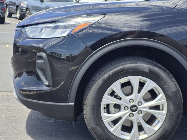 Certified 2025 Ford Escape Active AWD/4WD image 10