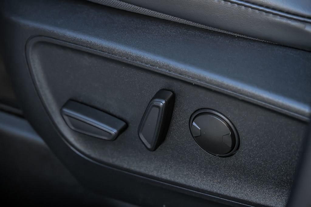 Certified 2024 Ford Escape ST-Line w/ Tech Pack #1 image 21