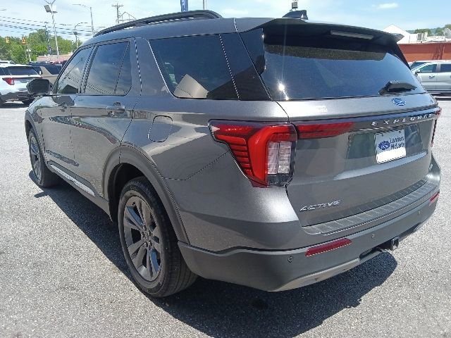 Certified 2025 Ford Explorer Active w/ Active Comfort Package AWD/4WD image 5