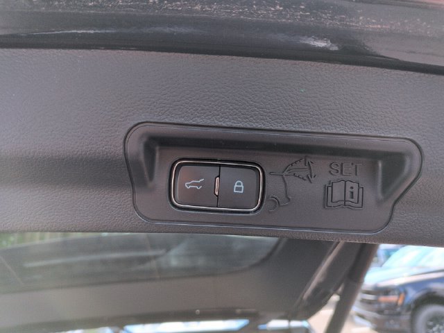 Certified 2023 Ford Explorer Limited AWD/4WD image 23