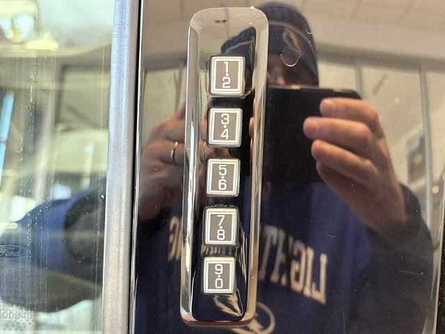 Certified 2022 Ford F150 Raptor w/ Equipment Group 801A High image 35