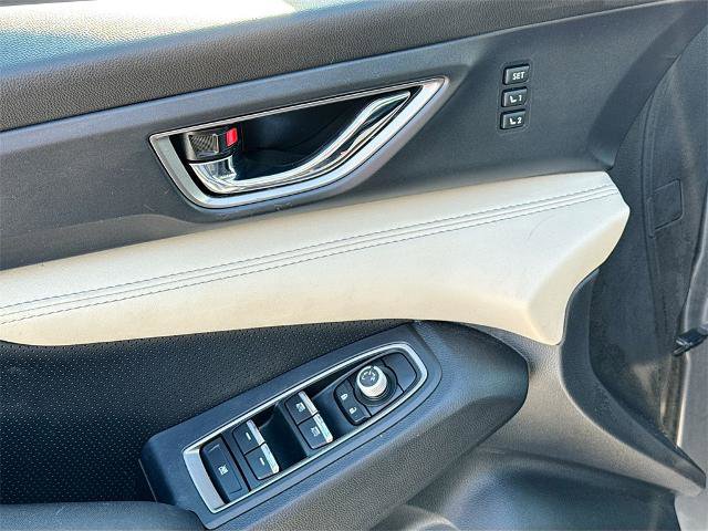 Used 2022 Subaru Ascent Limited w/ Technology Package image 16