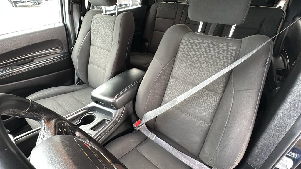 Used 2023 Dodge Durango SXT image 22