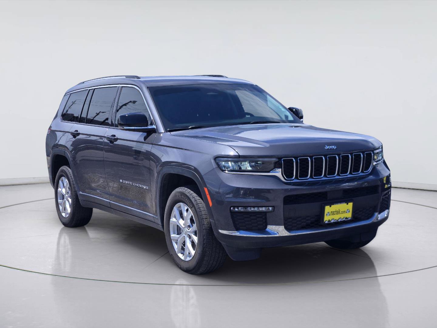 Used 2023 Jeep Grand Cherokee L Limited AWD/4WD image 3