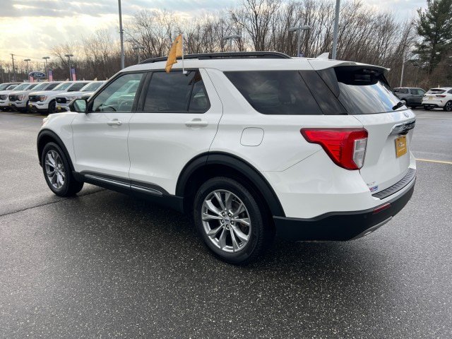 Certified 2022 Ford Explorer XLT w/ Equipment Group 202A AWD/4WD image 5