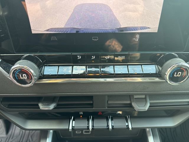 Used 2025 Chevrolet Colorado Trail Boss image 19