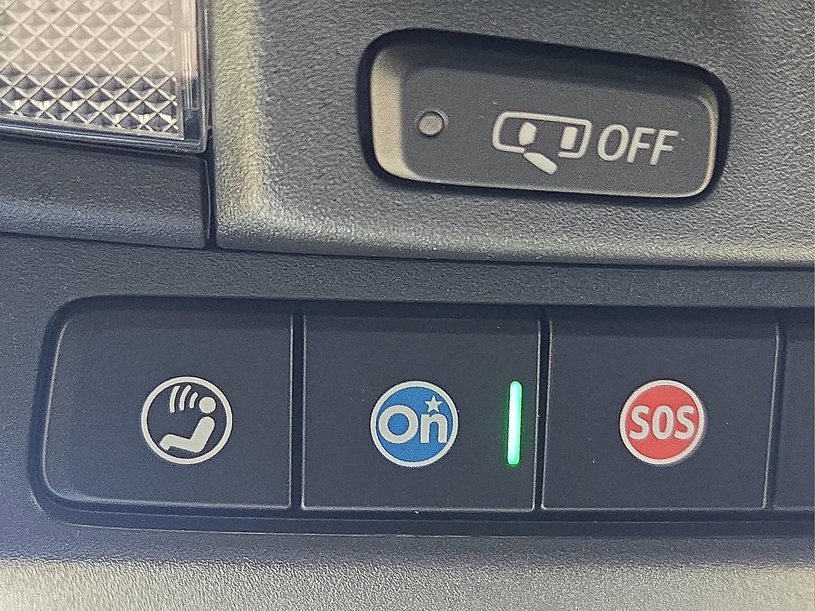 Used 2025 GMC Sierra 2500 AT4 w/ AT4 Premium Plus Package image 19