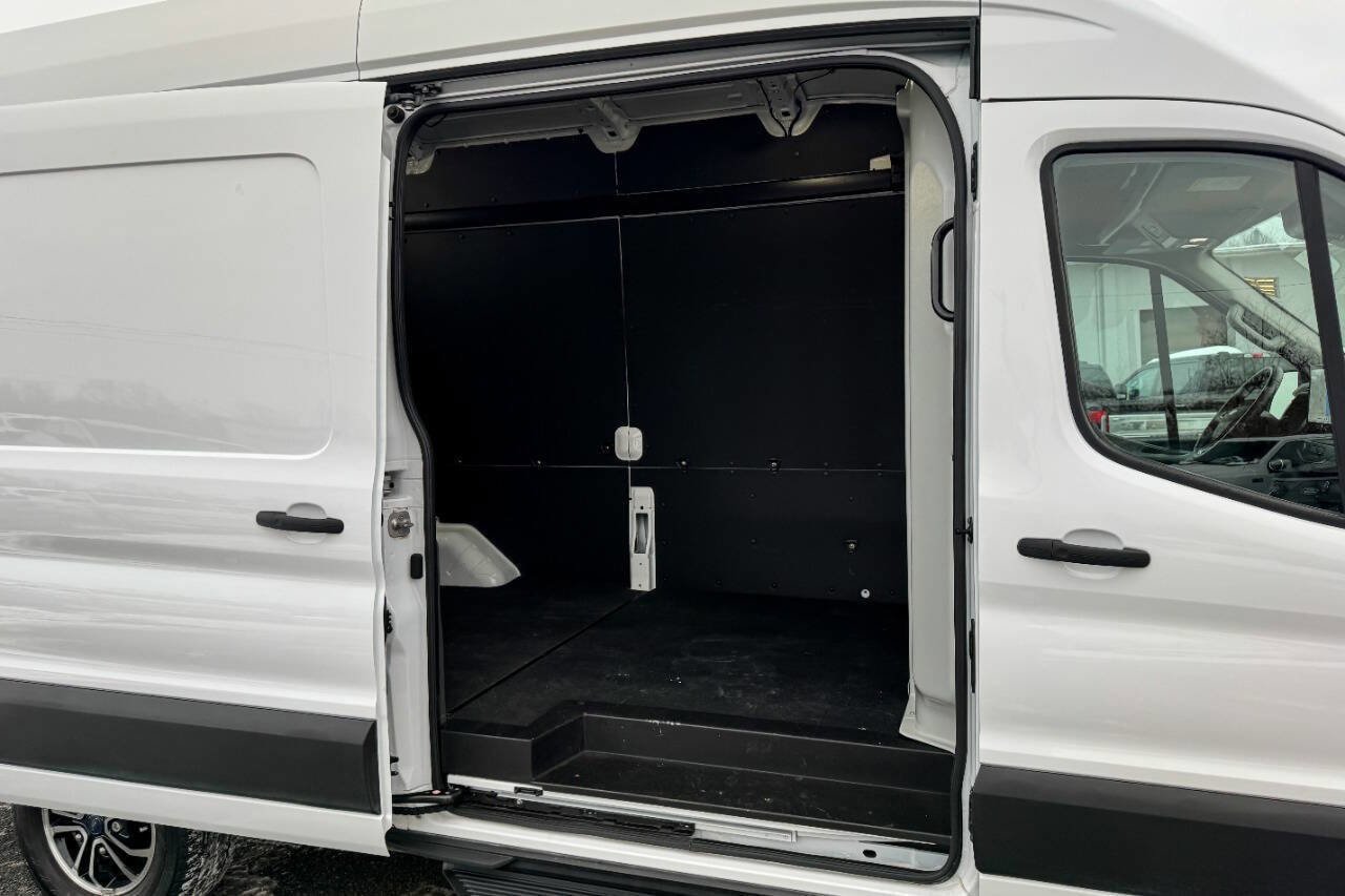 Certified 2022 Ford E-Transit 148 High Roof w/ Load Area Protection Package RWD image 16