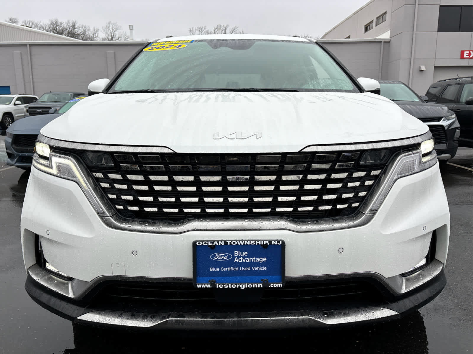 Used 2024 Kia Carnival SX image 10