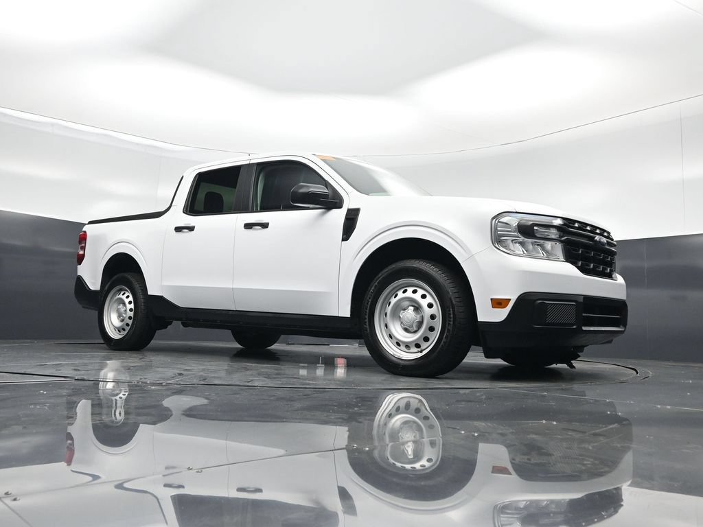 Certified 2024 Ford Maverick XL FWD image 4