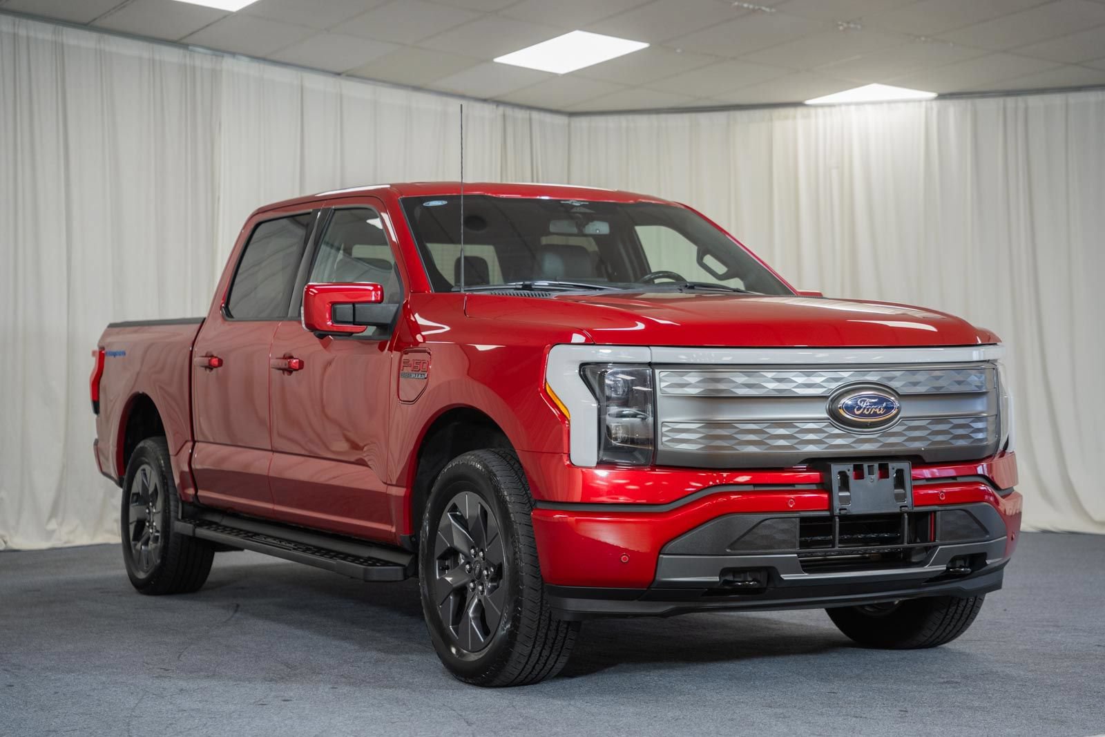 Certified 2023 Ford F150 Lightning Lariat AWD/4WD video 1