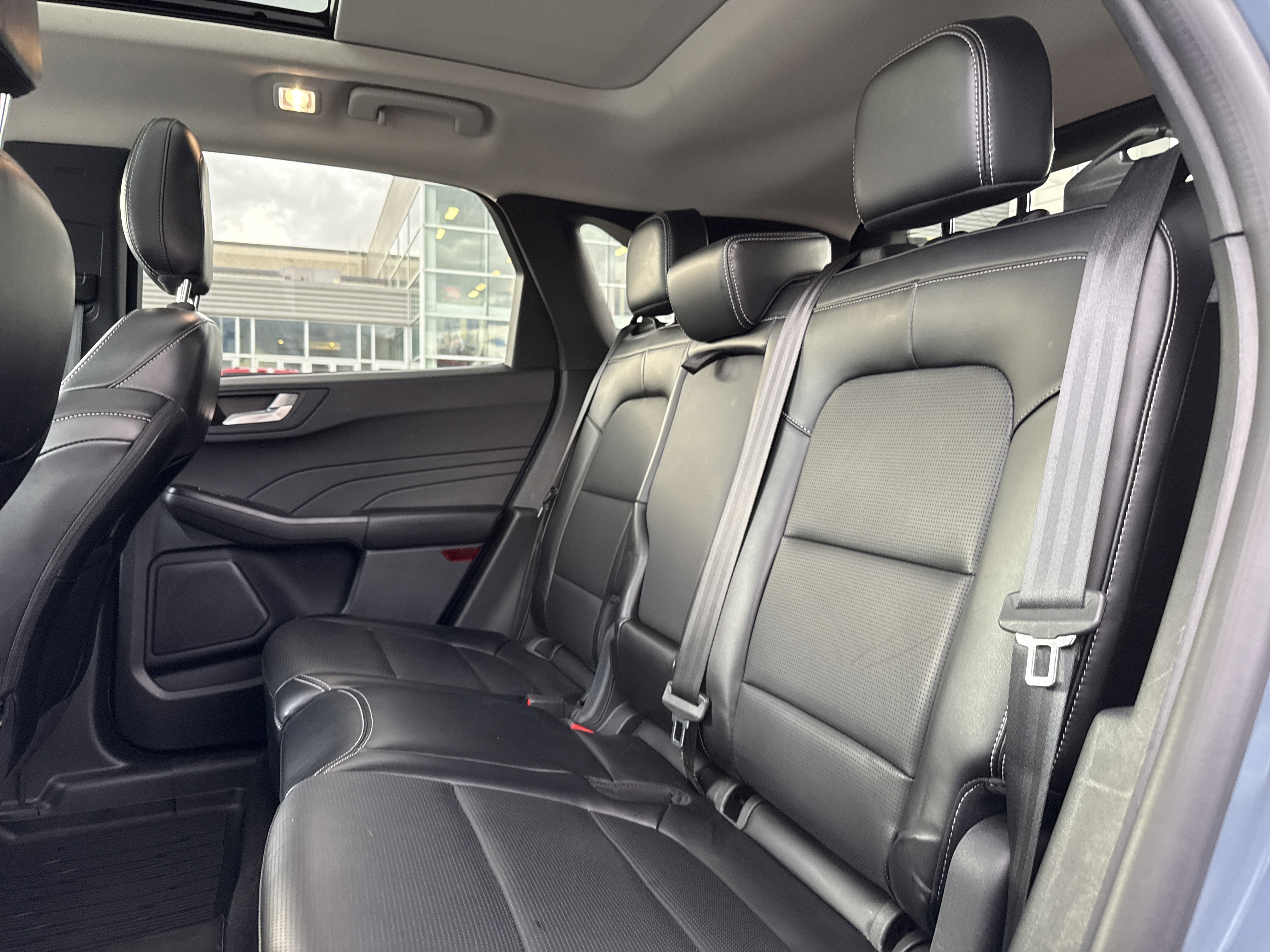 Certified 2024 Ford Escape Platinum w/ Class II Trailer Tow Package image 25