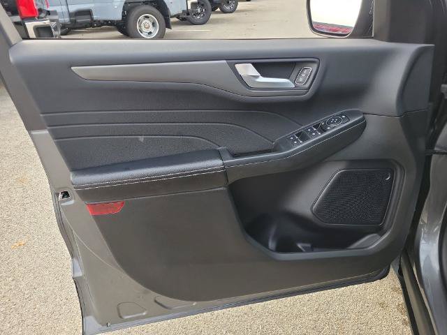 Certified 2023 Ford Escape SE FWD image 13