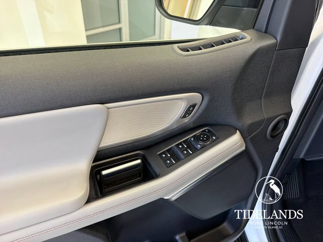 Certified 2025 Ford Expedition Active RWD image 15