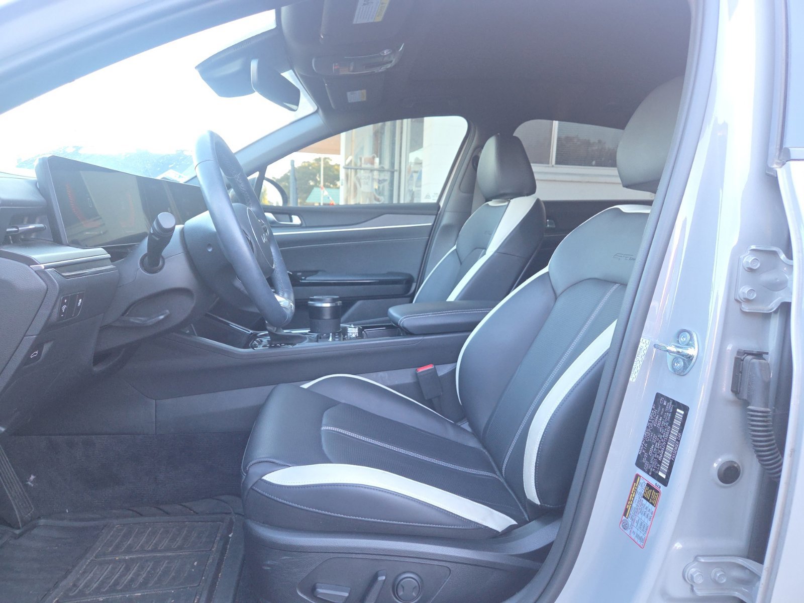 Used 2026 Kia K5 GT-Line w/ GT-Line Premium Package AWD/4WD image 15
