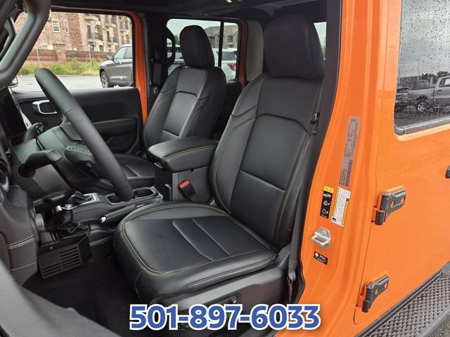Used 2025 Jeep Gladiator Sport AWD/4WD image 12