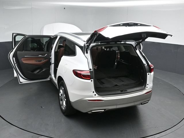 Used 2019 Buick Enclave Avenir w/ Avenir Technology Package AWD/4WD image 58
