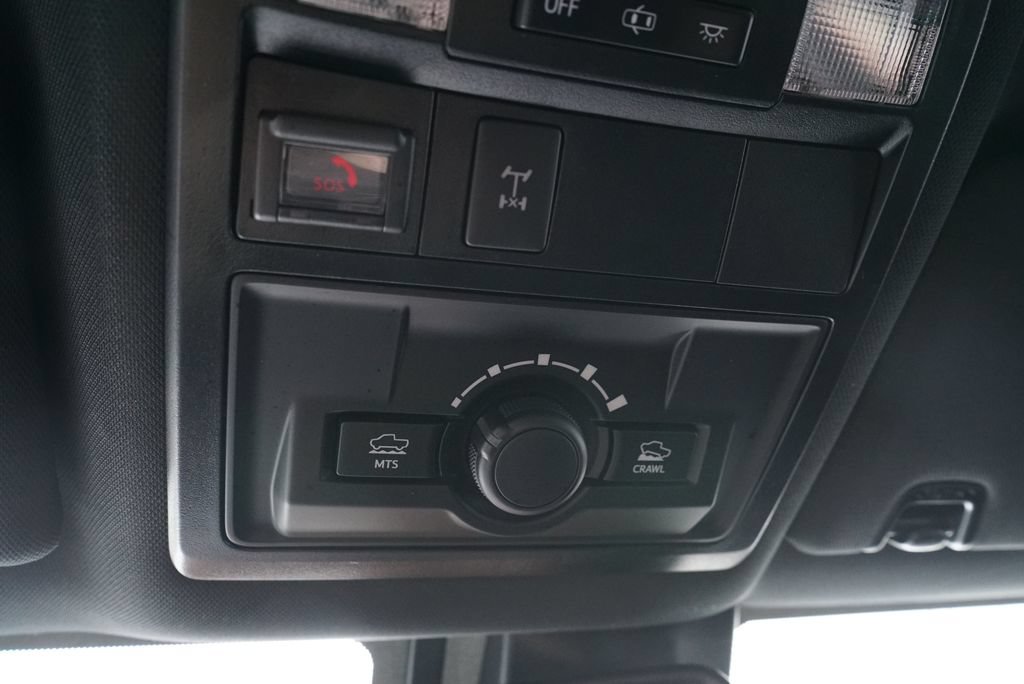 Used 2021 Toyota Tacoma TRD Off-Road AWD/4WD image 20