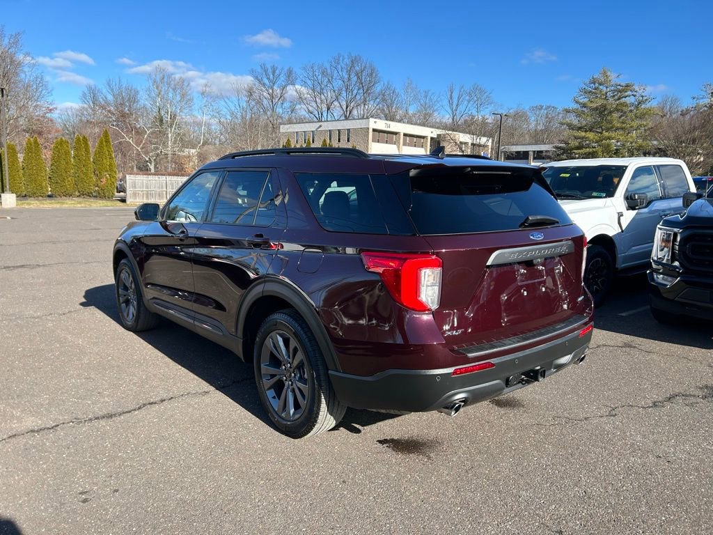 Certified 2023 Ford Explorer XLT w/ Equipment Group 202A image 4