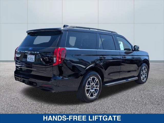 Certified 2025 Ford Expedition Active RWD image 5
