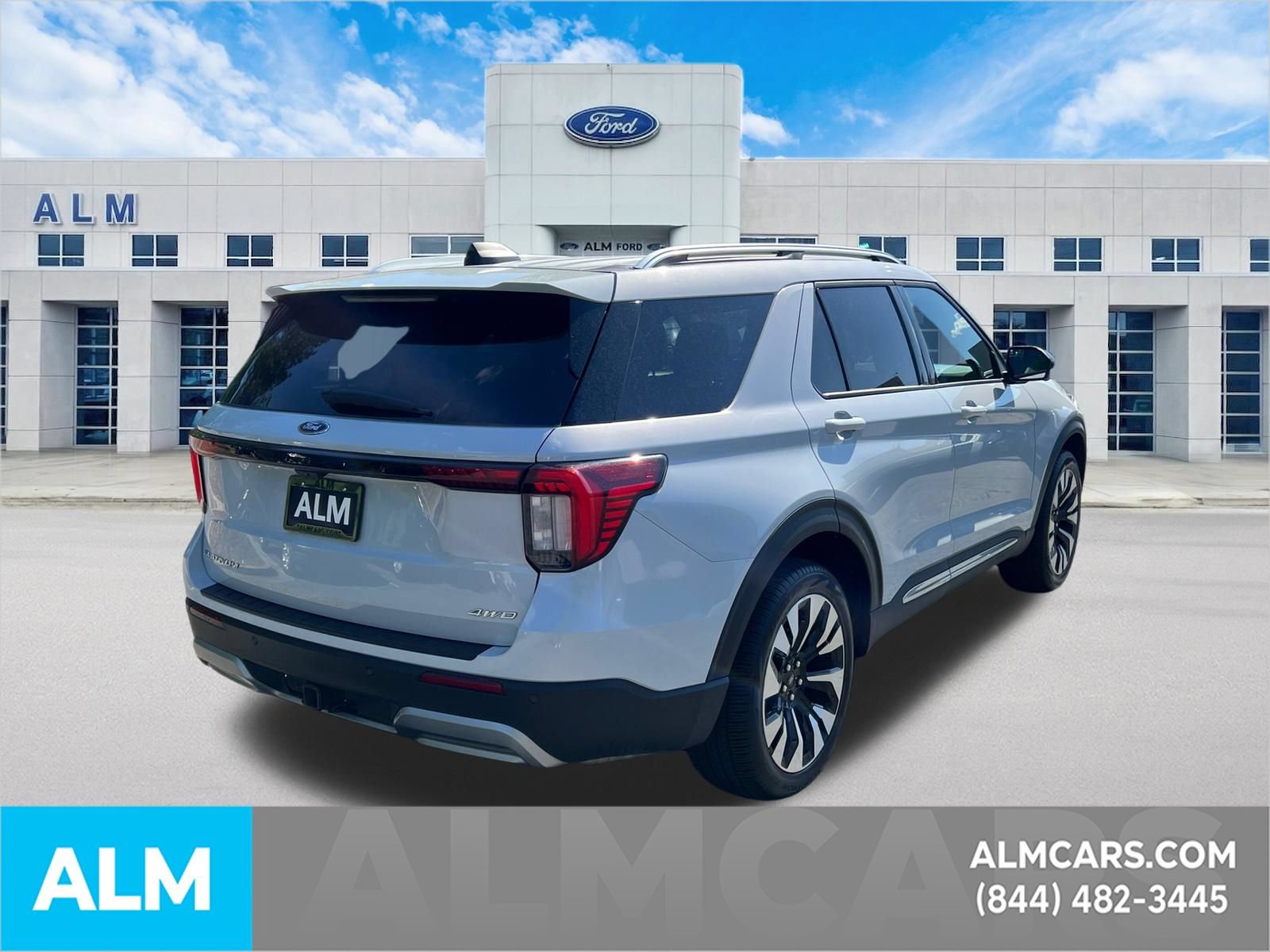 Certified 2025 Ford Explorer Platinum w/ LUX Leather Package AWD/4WD image 5
