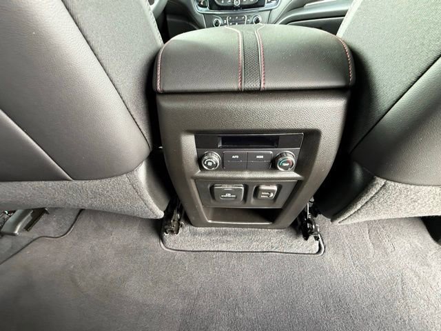 Used 2023 Chevrolet Traverse RS image 22