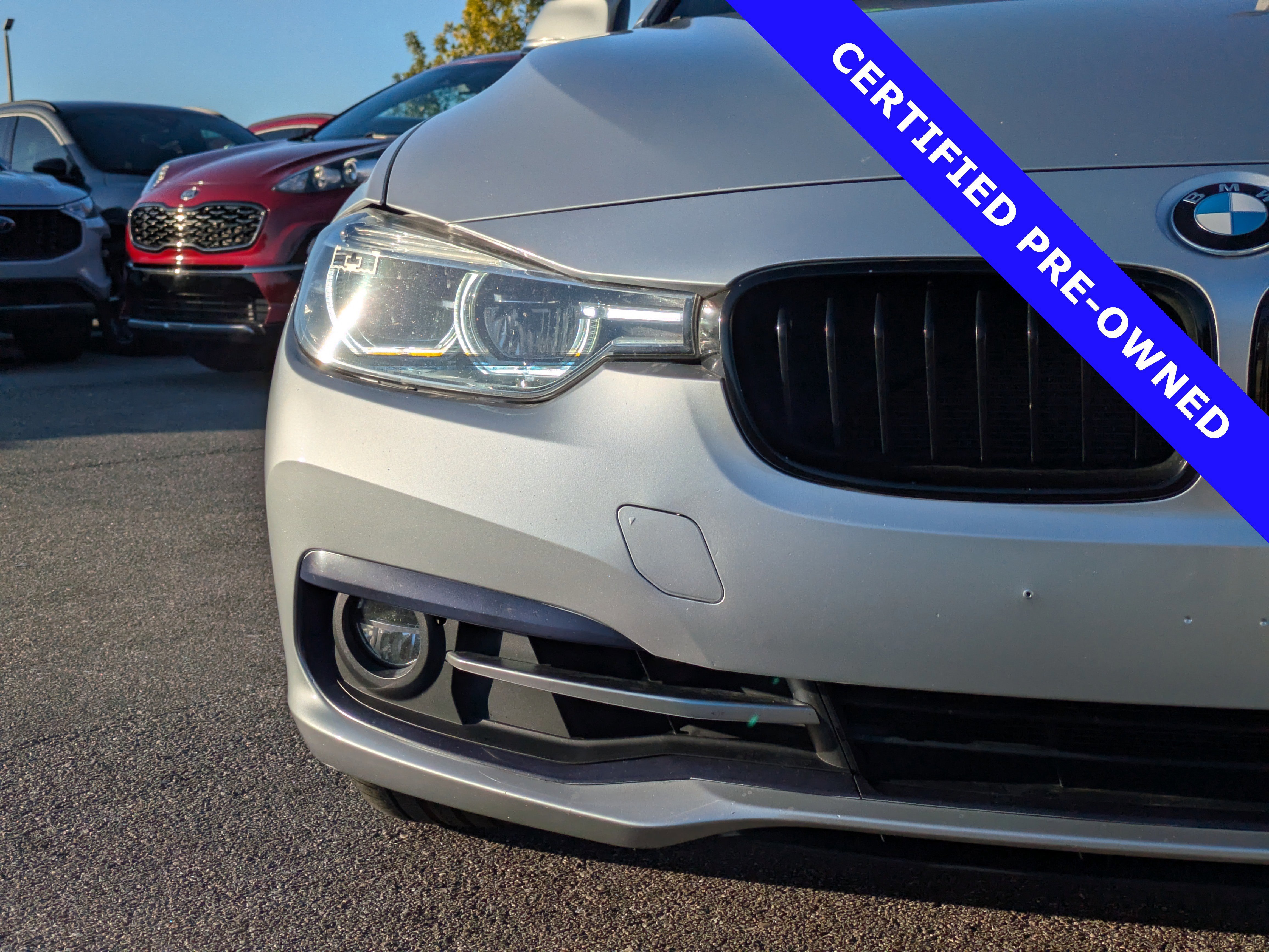 Used 2018 BMW 330i xDrive Sedan image 9