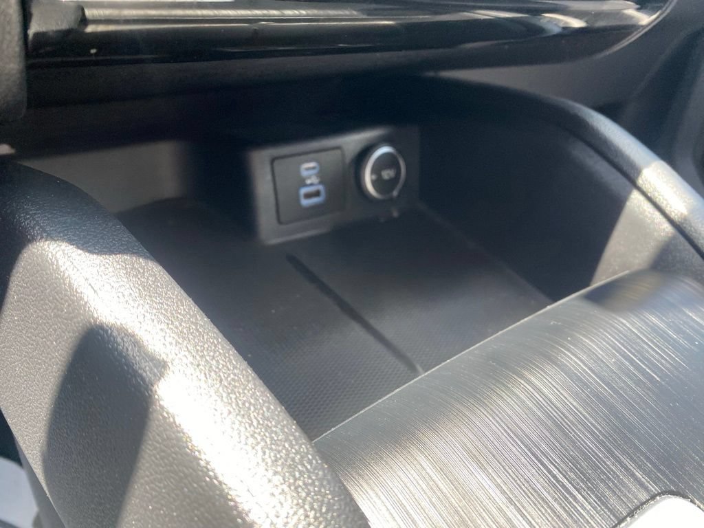 Certified 2021 Ford Escape Titanium FWD image 23