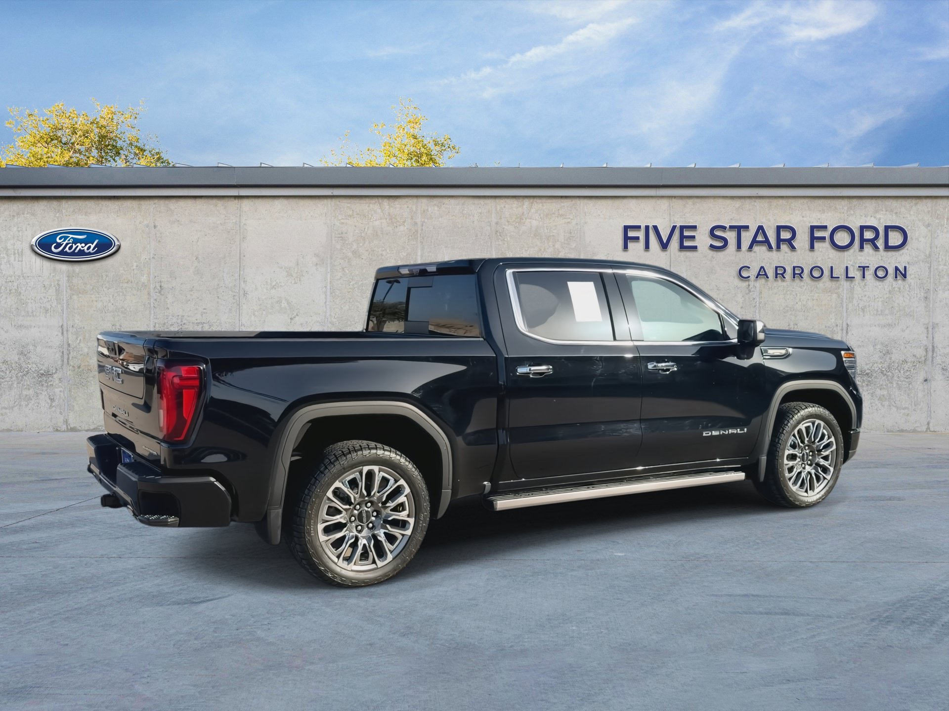 Used 2023 GMC Sierra 1500 Denali Ultimate AWD/4WD image 8