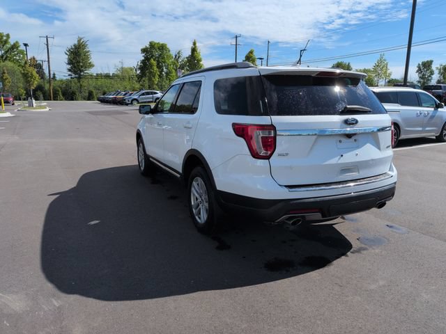 Certified 2018 Ford Explorer XLT w/ Equipment Group 202A AWD/4WD image 5
