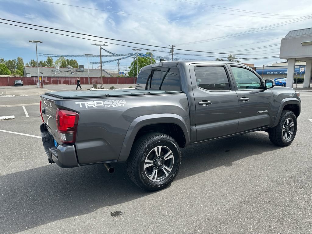 Used 2019 Toyota Tacoma TRD Sport w/ Technology Package AWD/4WD image 7