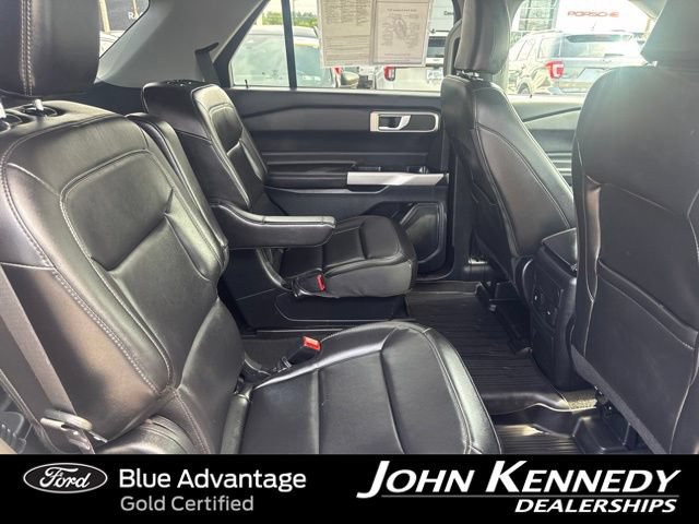 Certified 2024 Ford Explorer XLT w/ Equipment Group 202A AWD/4WD image 29