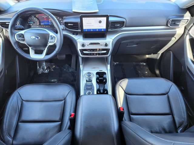 Certified 2022 Ford Explorer XLT w/ Equipment Group 202A AWD/4WD image 12