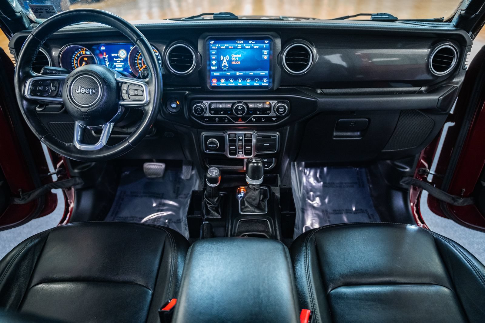Used 2021 Jeep Wrangler Unlimited Sahara AWD/4WD image 23