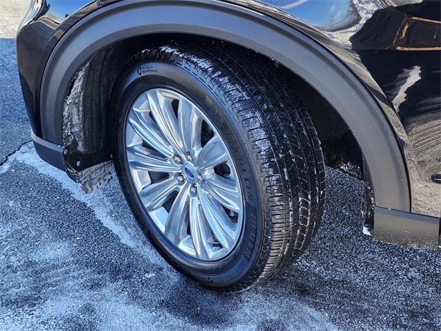 Certified 2025 Ford Explorer Platinum w/ LUX Leather Package image 37