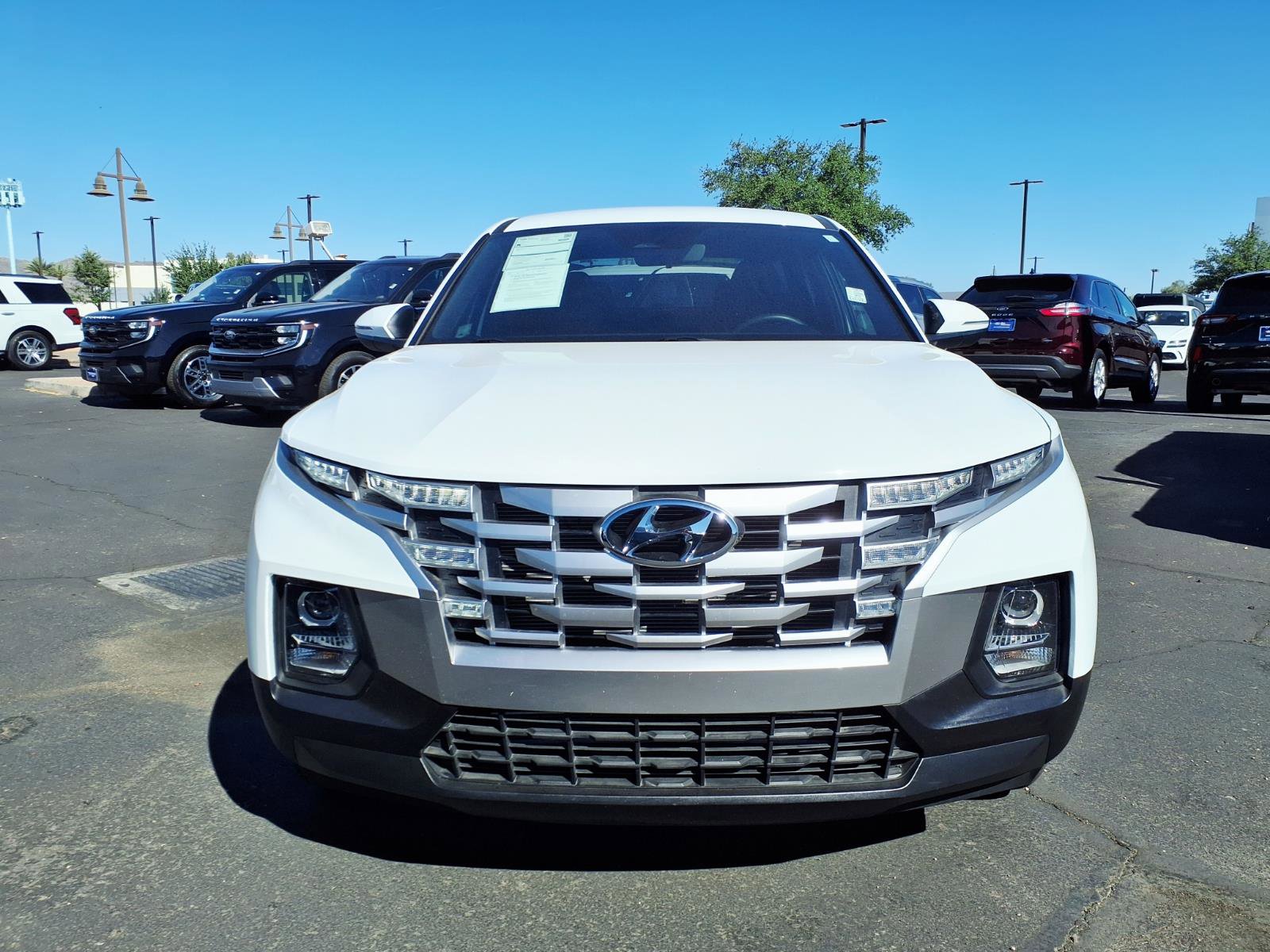 Used 2022 Hyundai Santa Cruz SEL FWD image 2